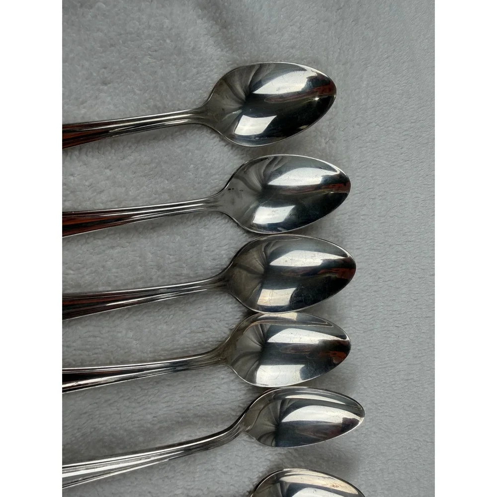 Lot of 11 Oneida Silversmiths Silverplate Balmoral Teaspoons Dinner Salad Forks